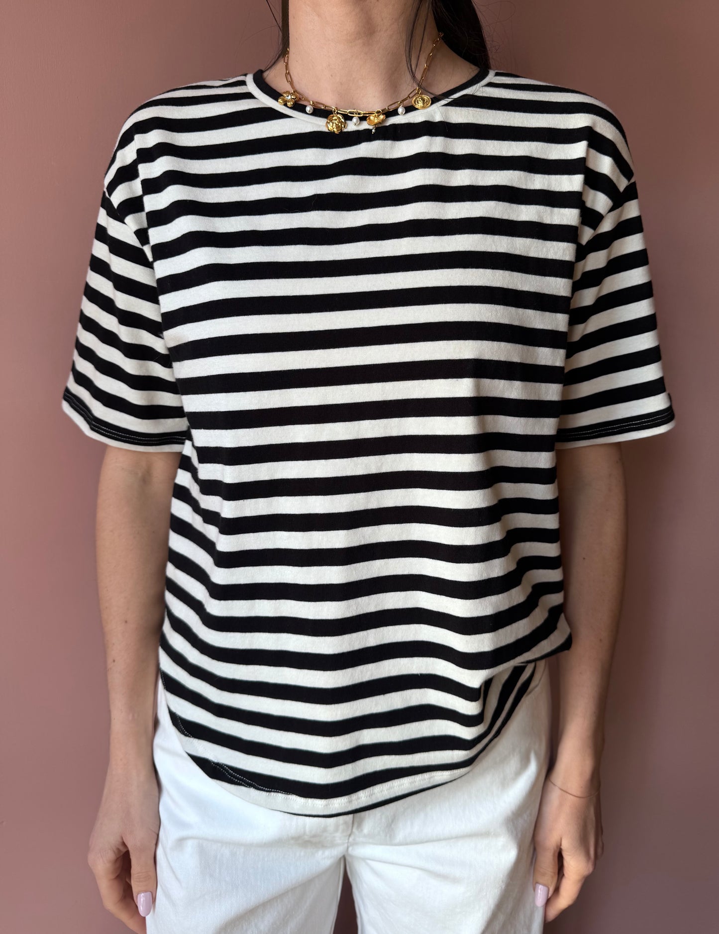 T-shirt Mindy riga nero Madame Venice