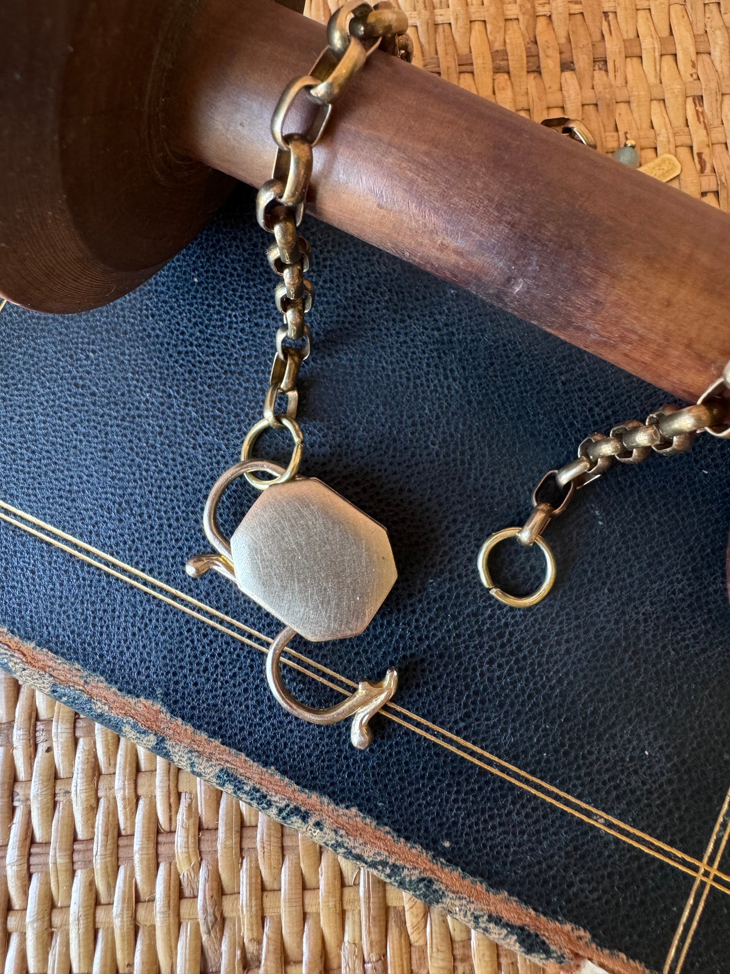 Collana con lucchetto L|UNA