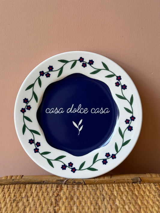 Piatto ILARIA.I “Casa dolce casa”