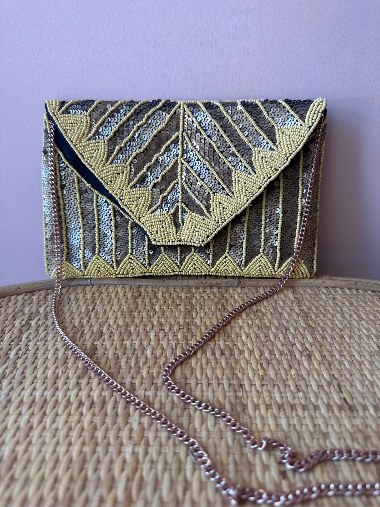 Pochette perline giallo/oro FT26