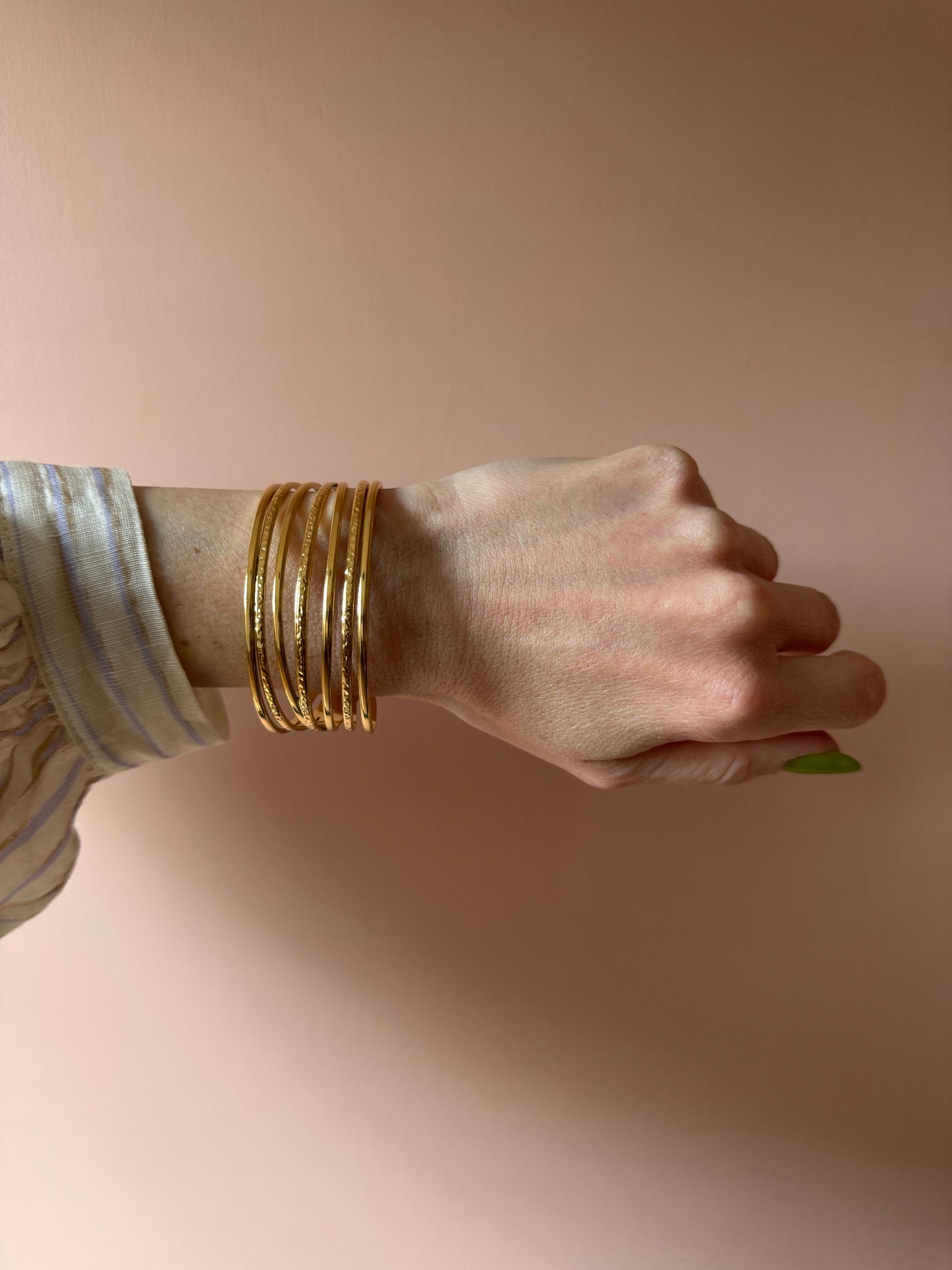 Bracciale rigido steli