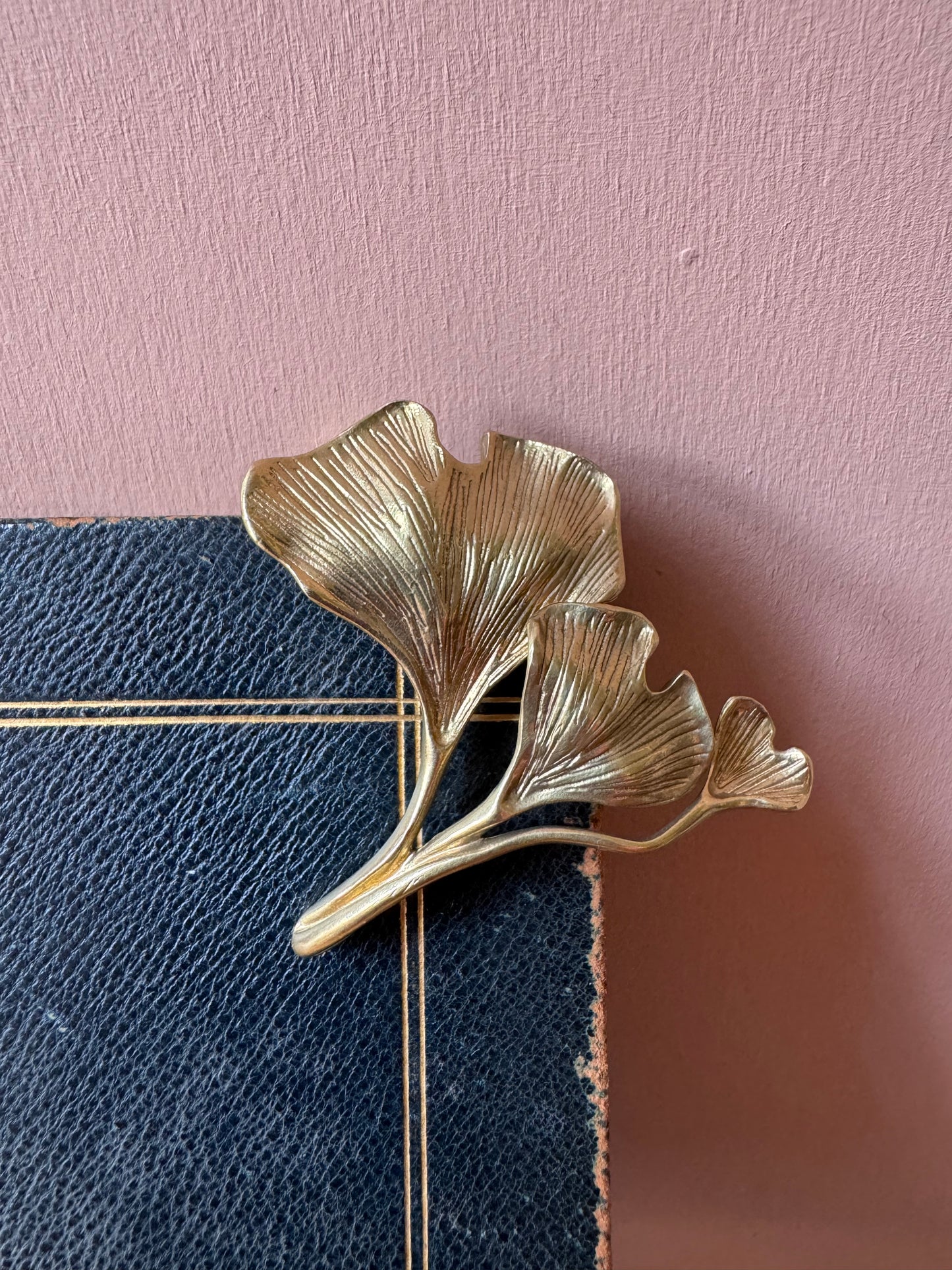 Spilla gingko