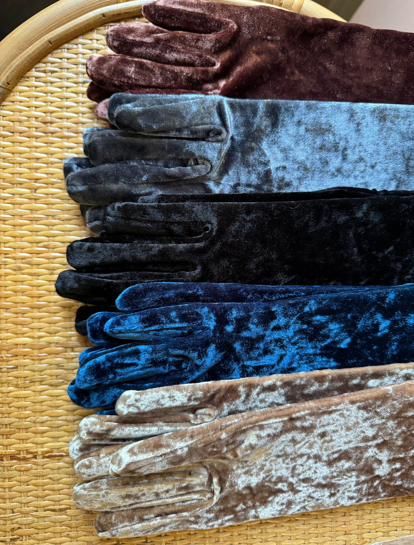 Guanti velluto tinta unita 5 COLORI