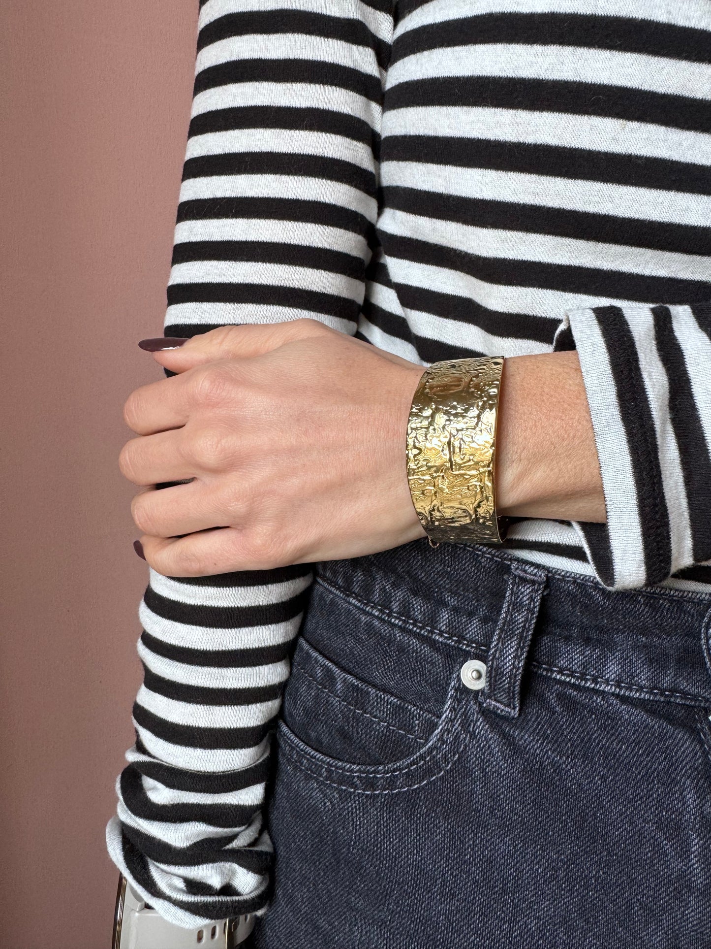 Bracciale rigido martellato