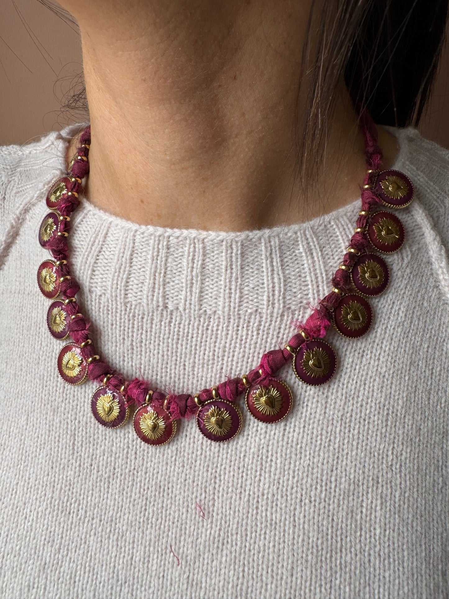 Girocollo Monete cuore sacro