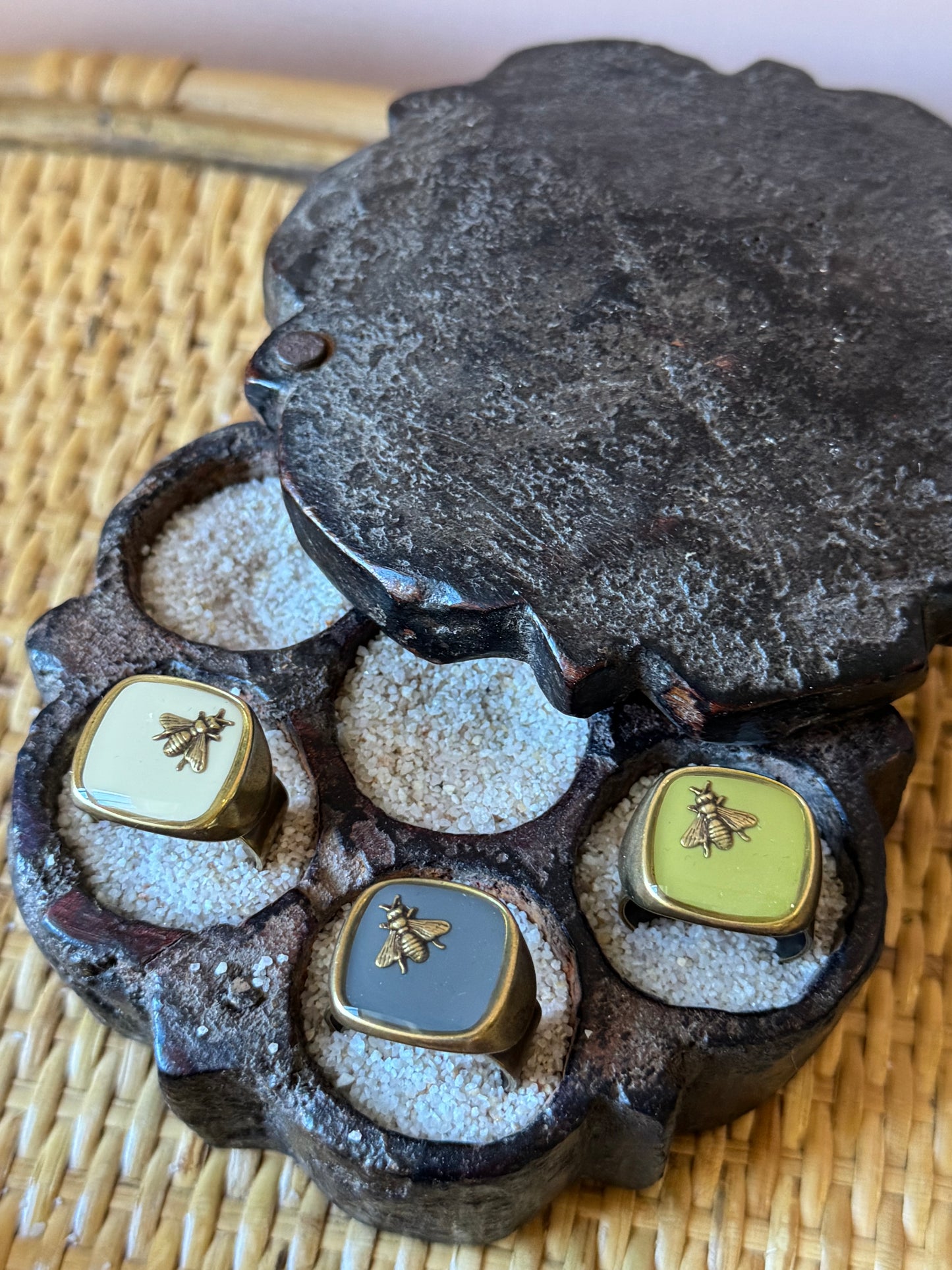 Anelli smaltati ape Unique