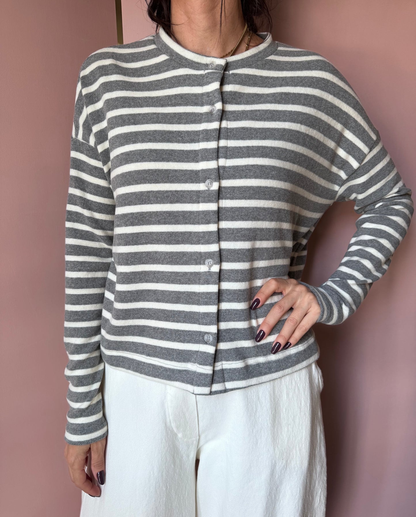Cardigan Leah Riga grigio chiaro MAMA B