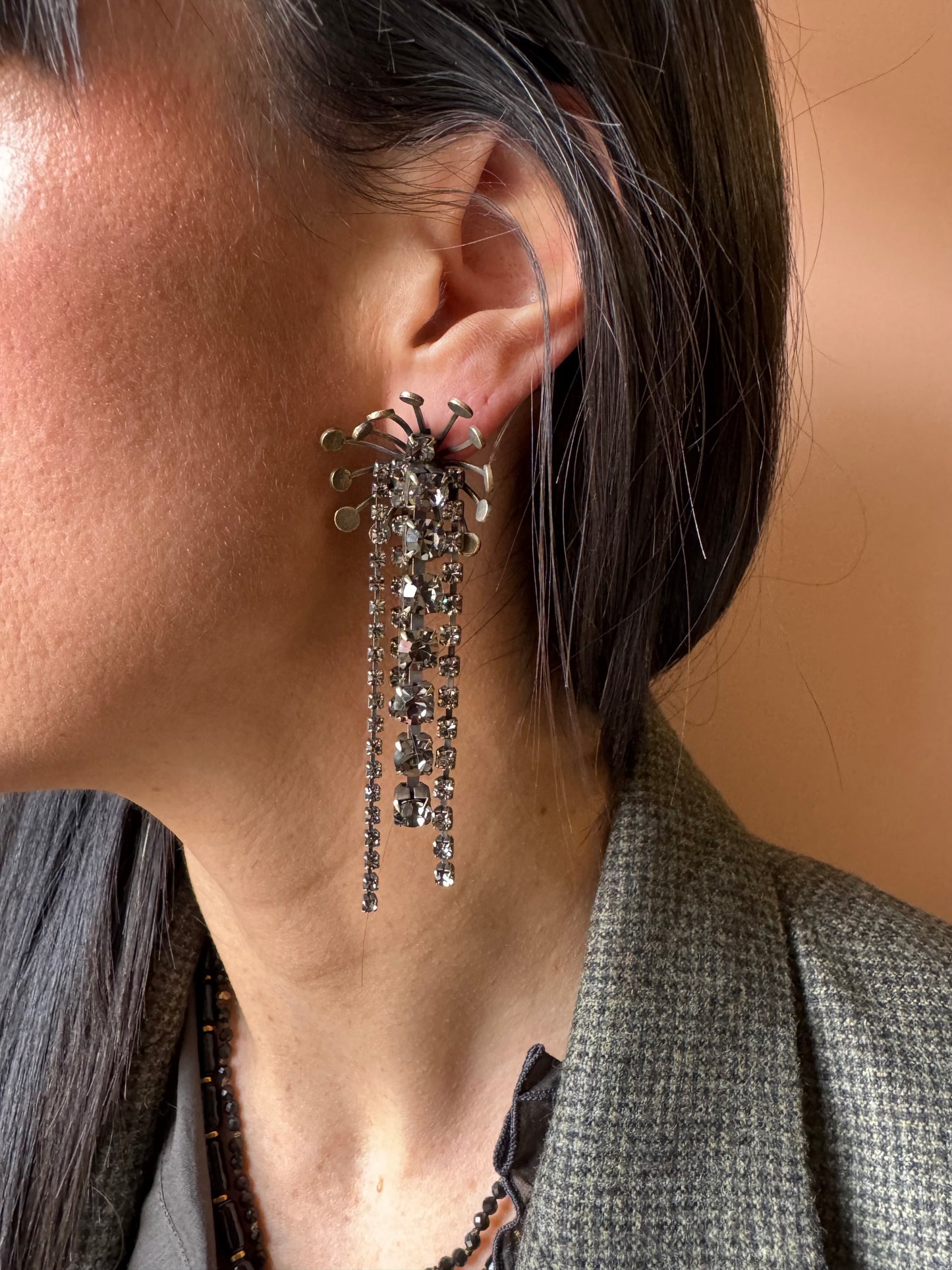 Orecchini pistilli multistrass grigio Unique