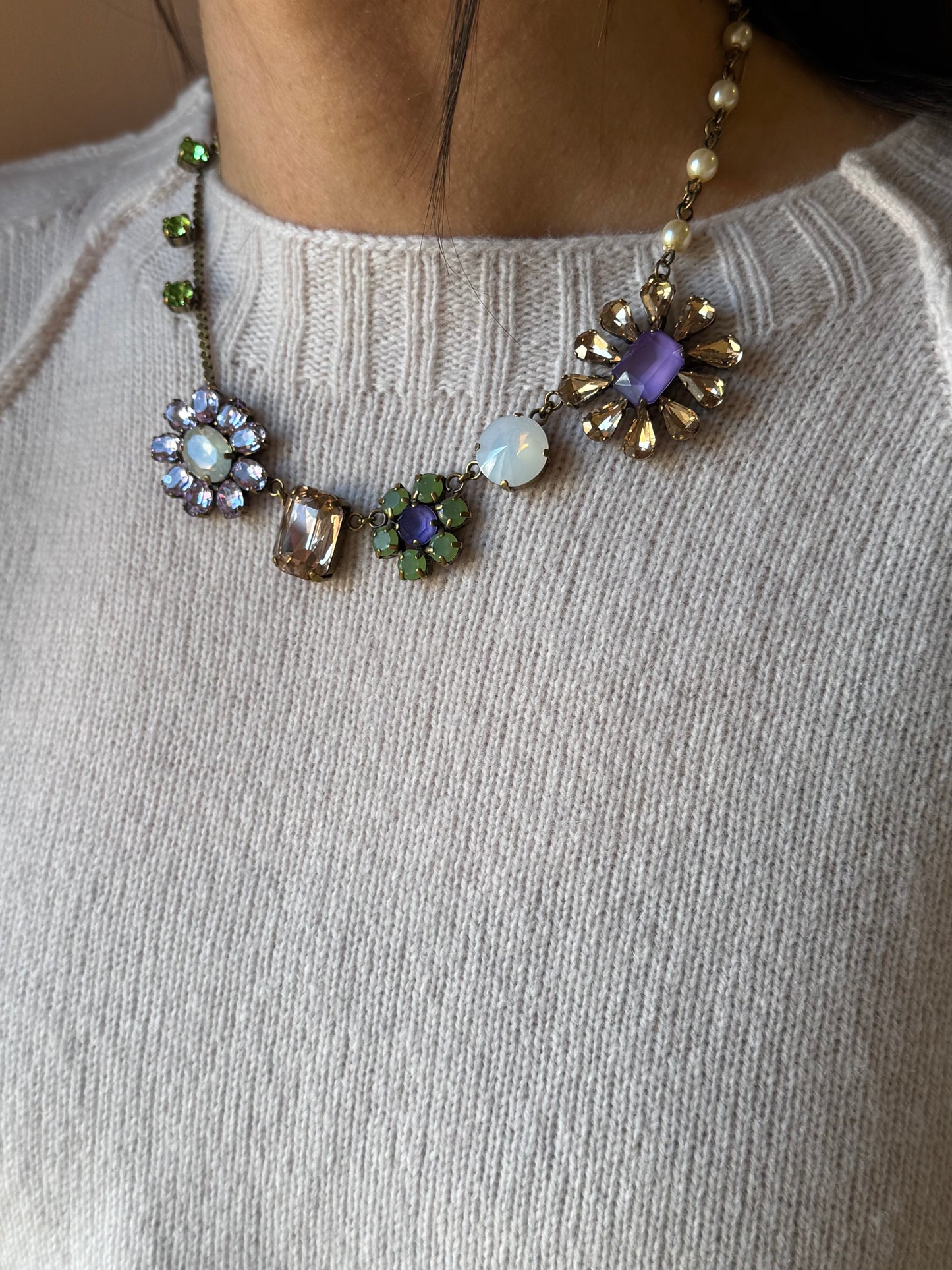 Girocollo mix fiori verde/lilla Unique