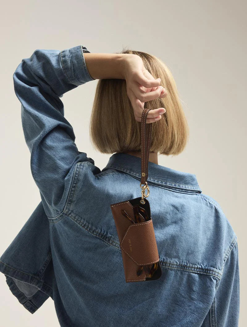 Porta occhiali Leo nocciola Nat&Nin