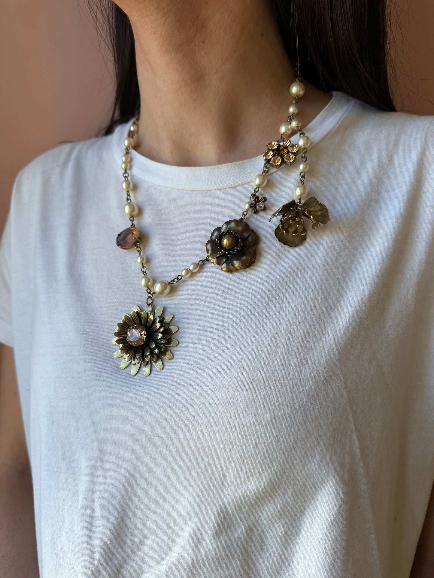 Collana perle e fiori var.1 UNIQUE