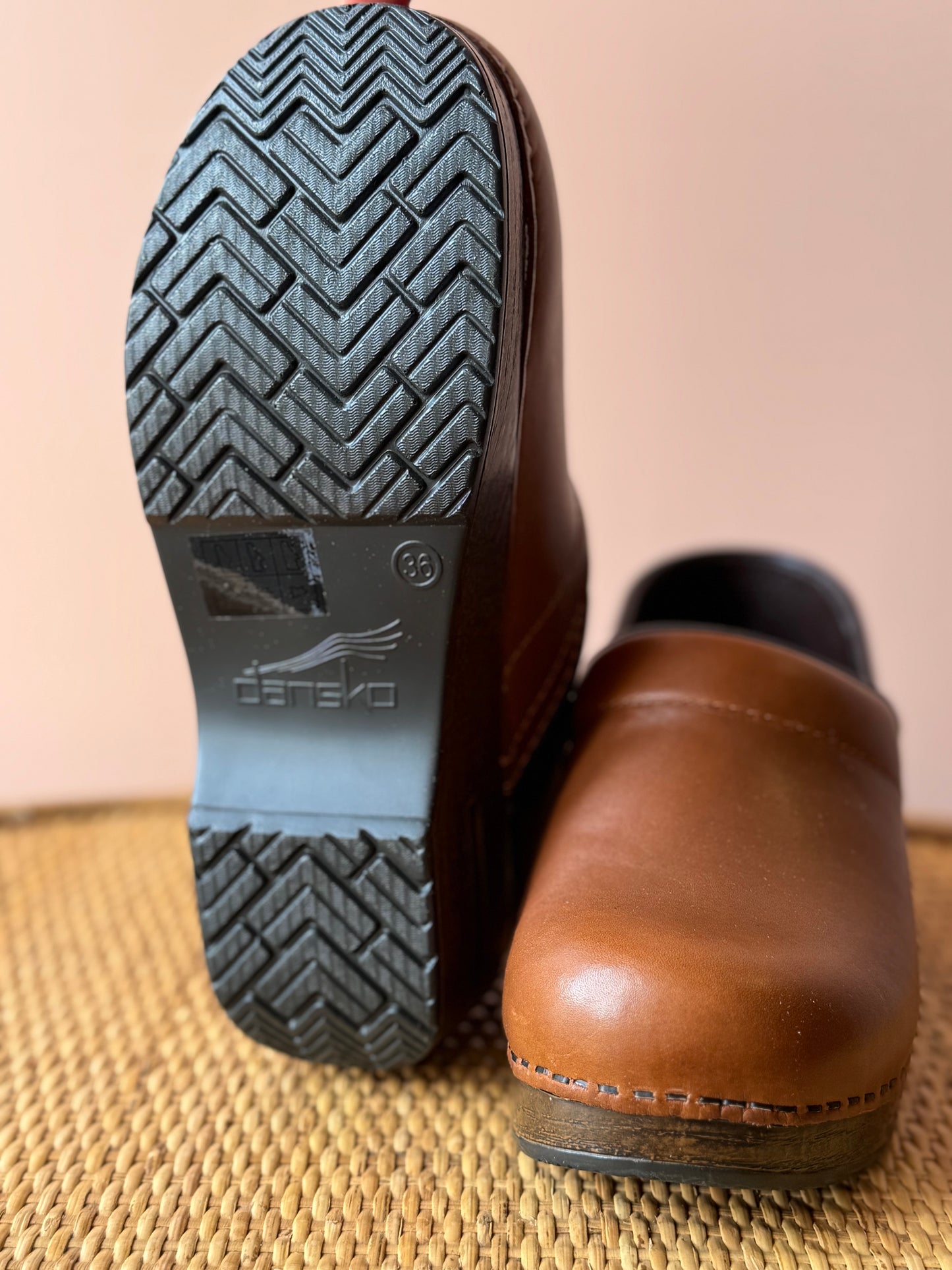 Dansko Professional saddle