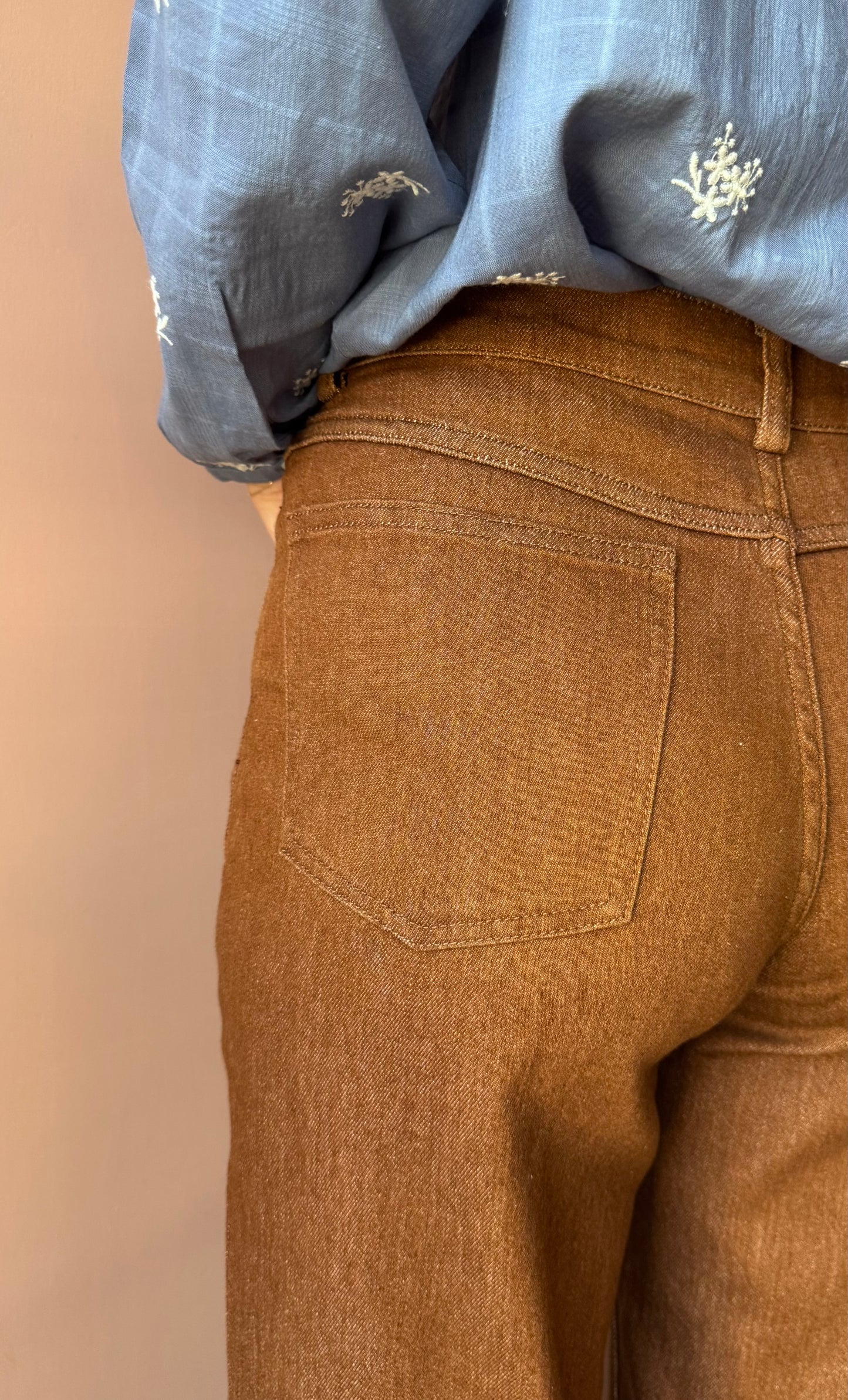 Pantaloni nocciola Nice Things