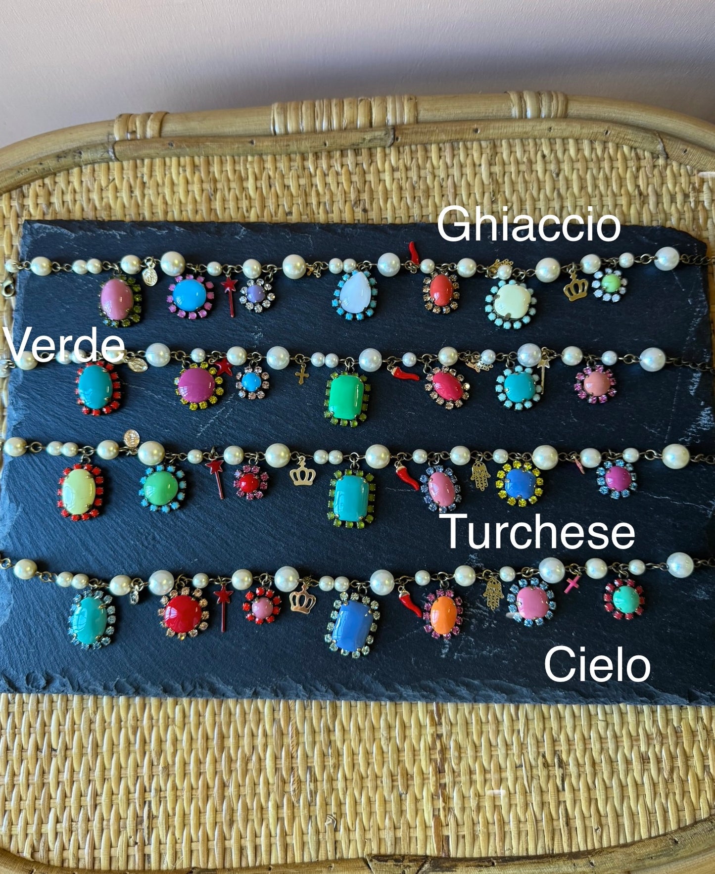 Girocollo perle ,castoni e bianco arancio Unique