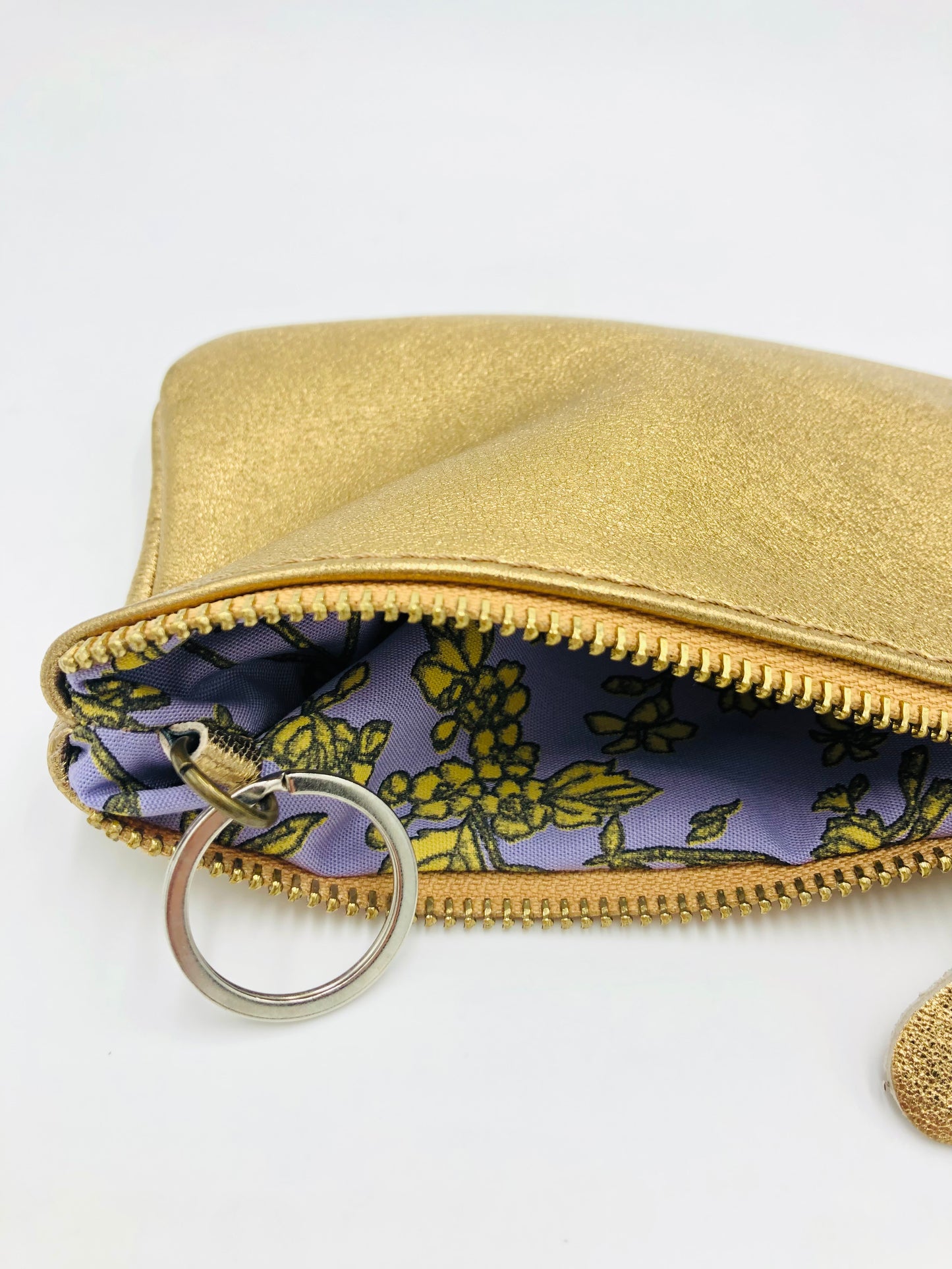 Pochette in pelle con portachiavi