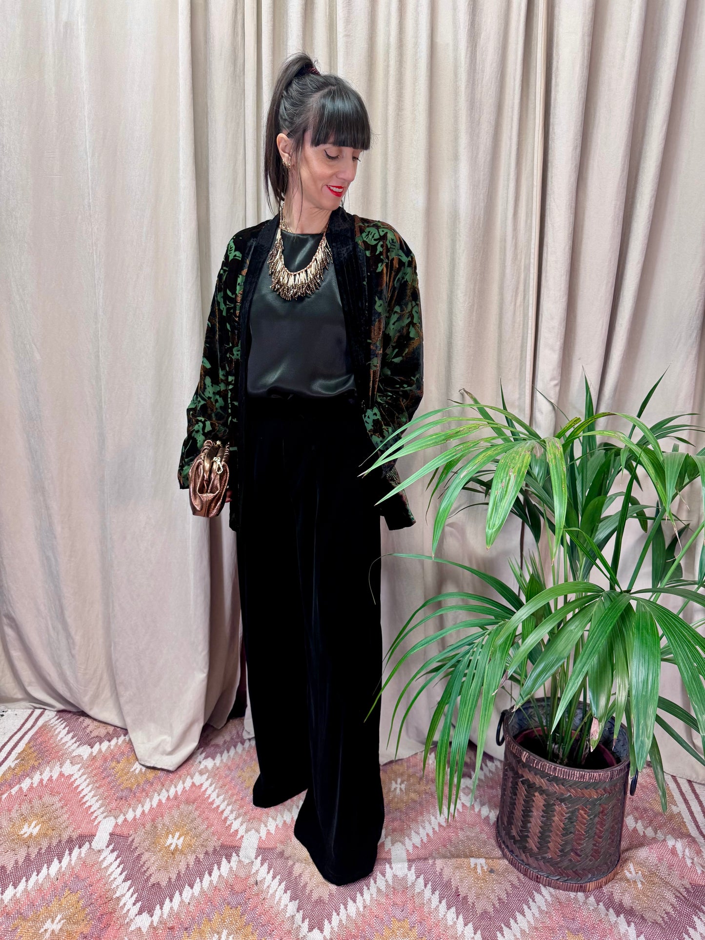 Pantaloni in velluto nero WU SIDE