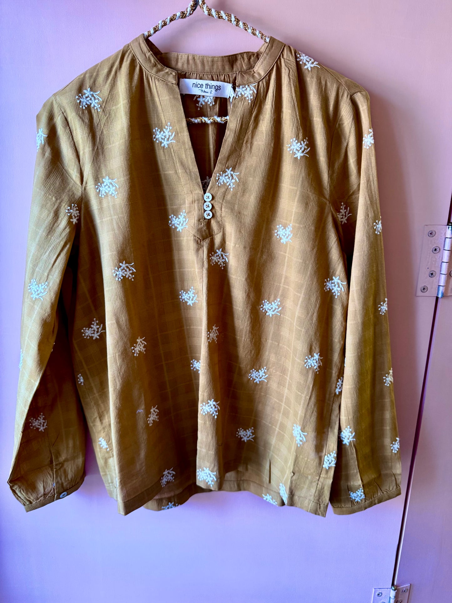 Camicia ricamata senape Nice Things