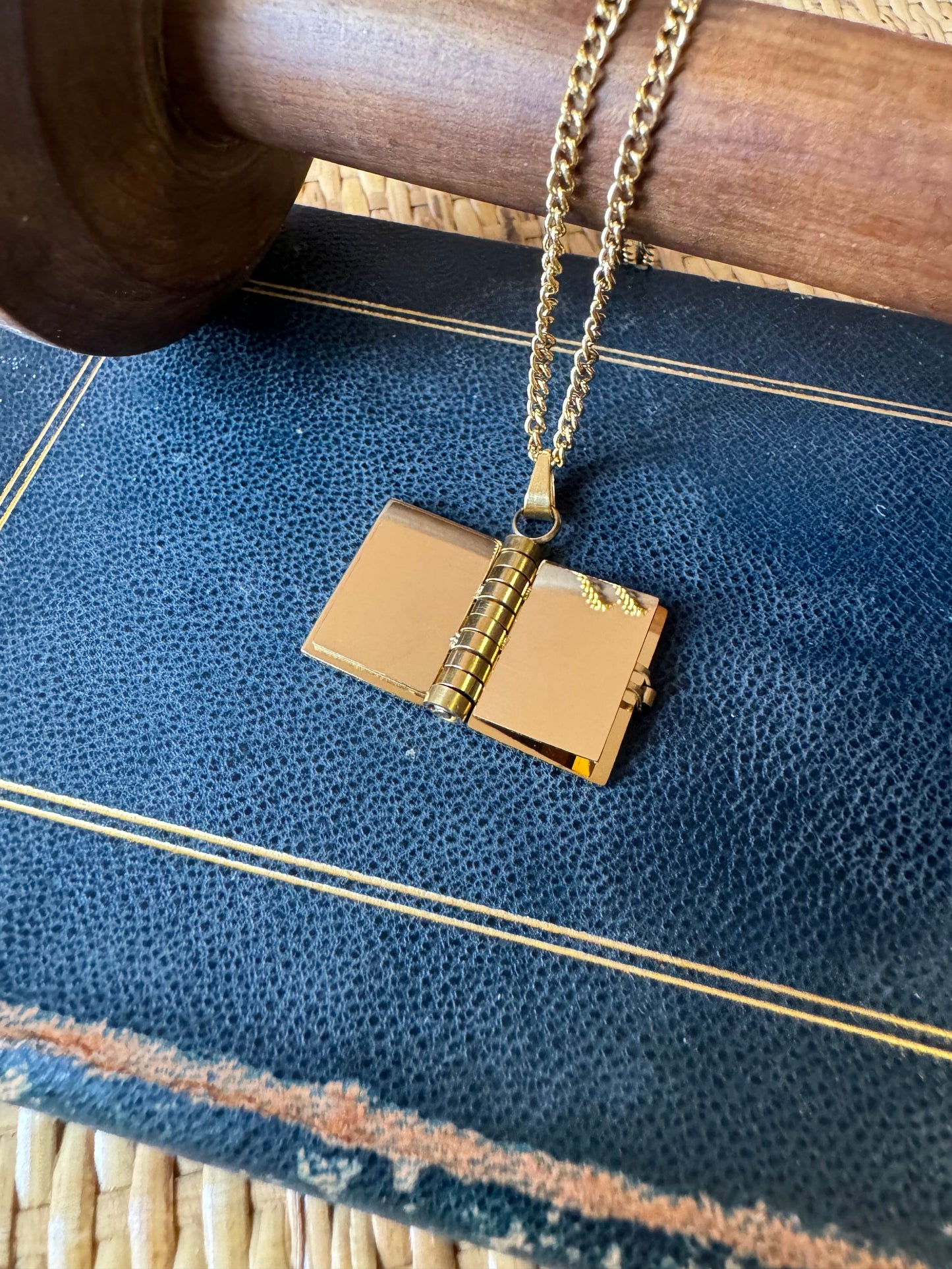 Collana Libro