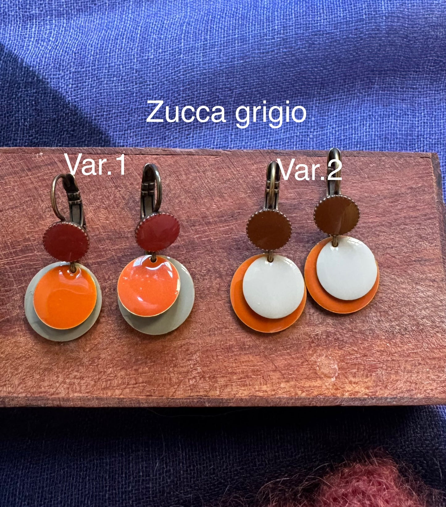 Orecchini due tondi smaltati Unique