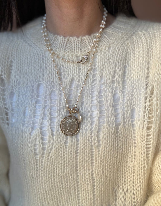Collana catena e perla con moschettone zirconi e moneta grande e pesciolino L|UNA