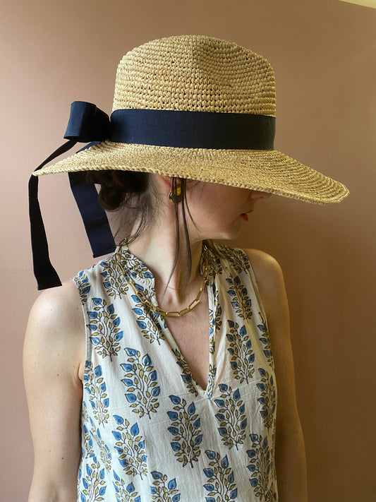 Cappello Basile nastro blu notte Camalya