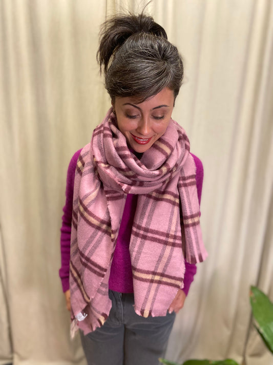 Sciarpone quadri rosa