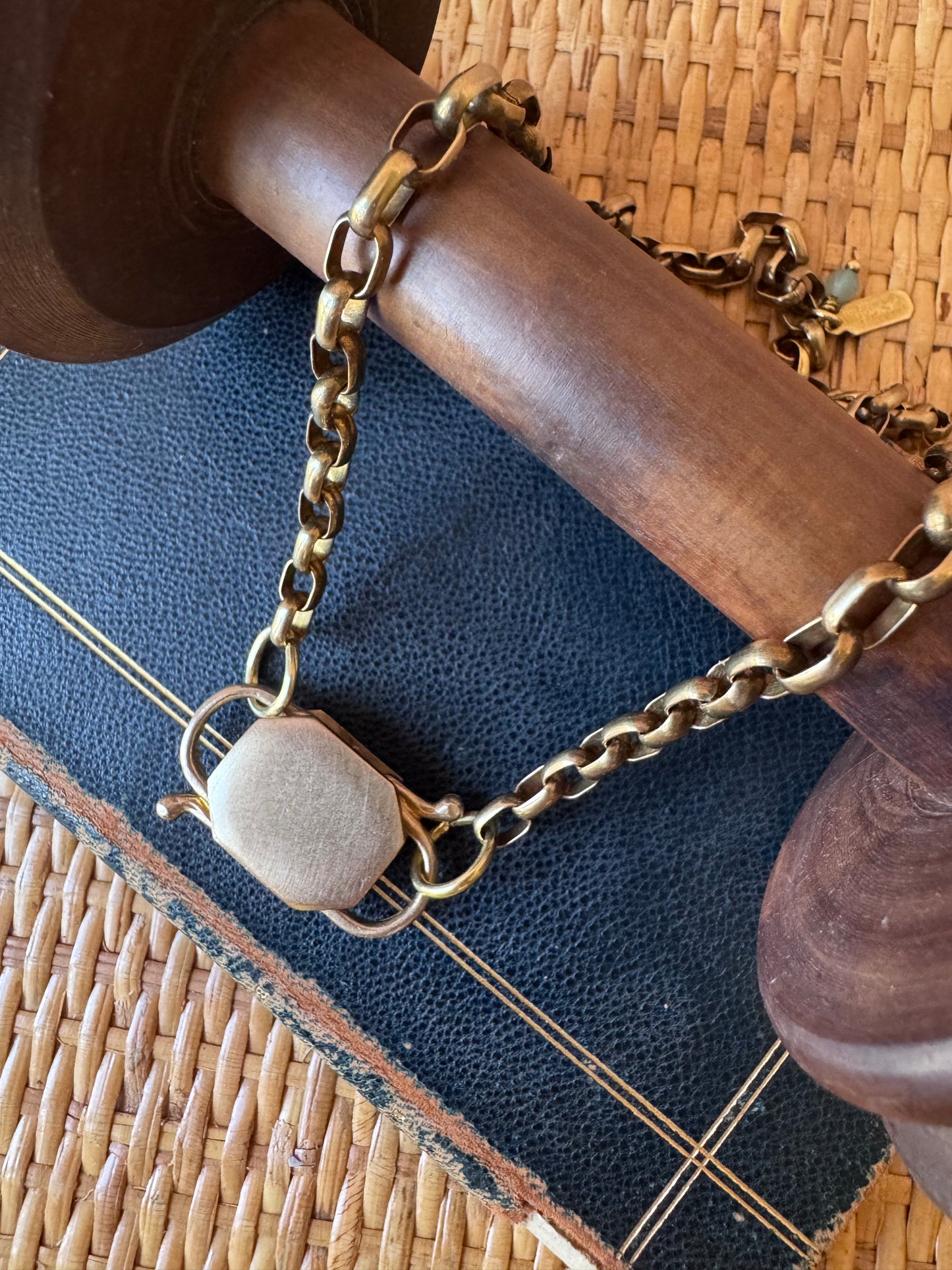 Collana con lucchetto L|UNA