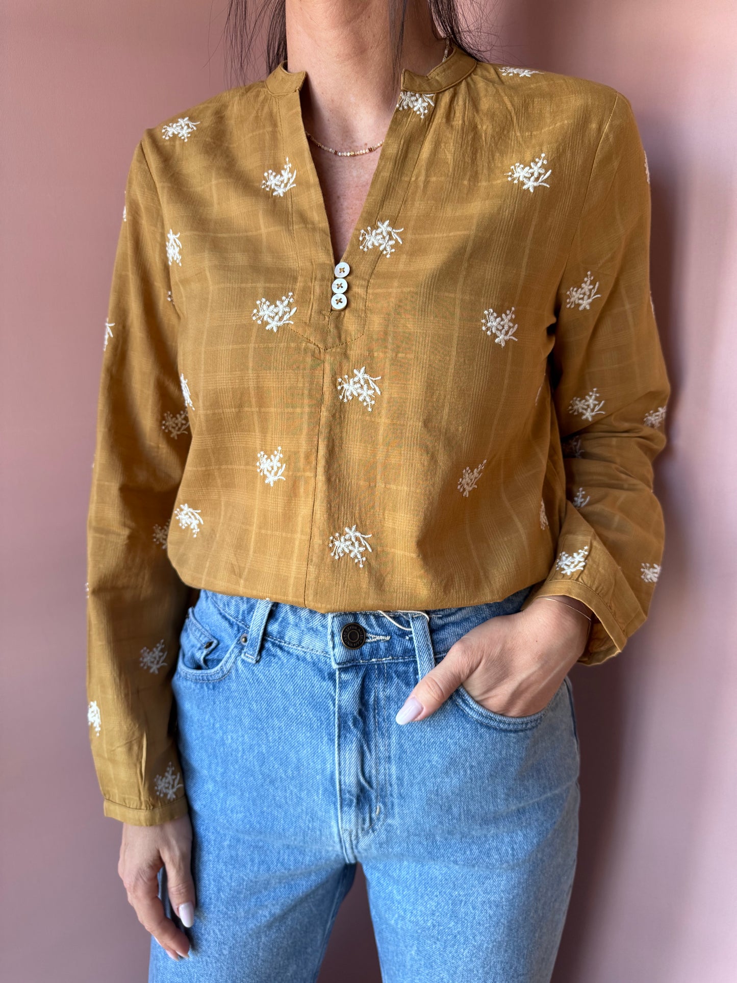 Camicia ricamata senape Nice Things