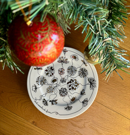 Piatto ILARIA.I “quel mazzolin di fiori ” bianco