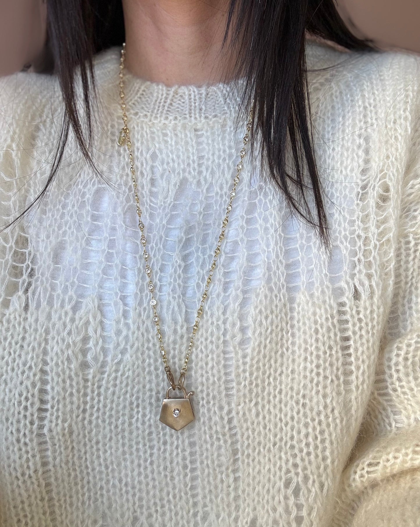 Collana rosario lucchetto con zirconi L|UNA