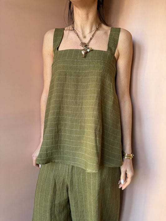 Top bretella larga oliva Neirami