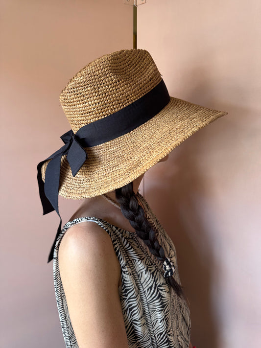 Cappello Basile nastro nero Camalya