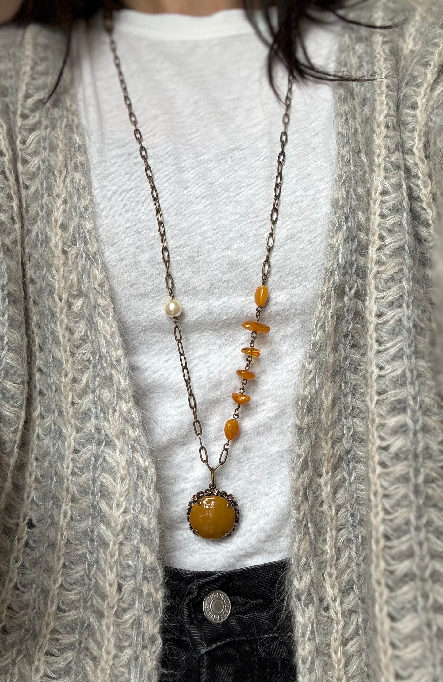 Collane lunghe con ciondolo bordato Unique