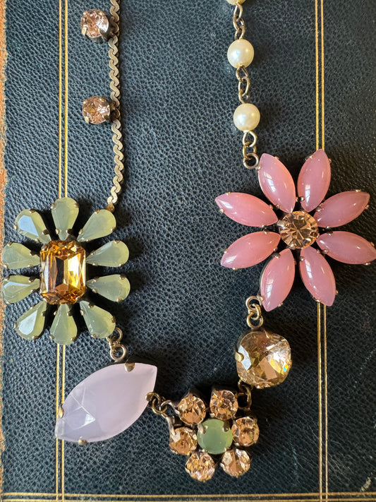 Collana mix fiori rosa e verde Unique