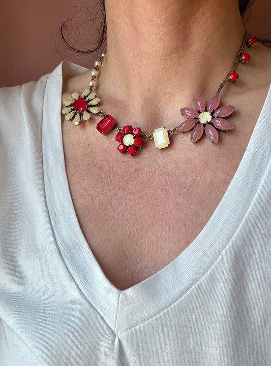Collana mix fiori rosa rosso e crema UNIQUE