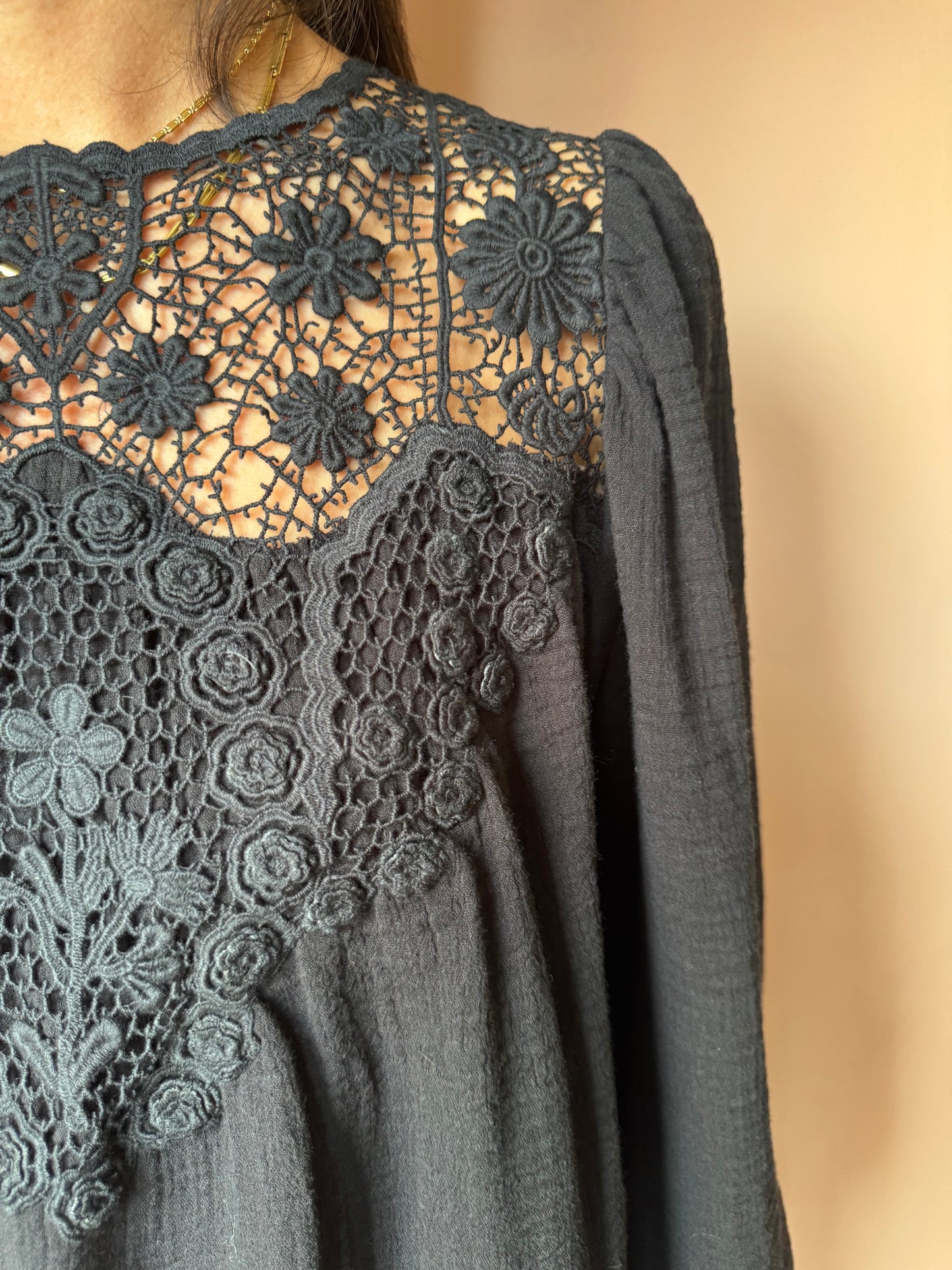 Blusa Riya nero Louise Misha