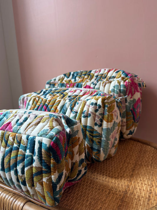 Beauty matelassé acqua e fucsia