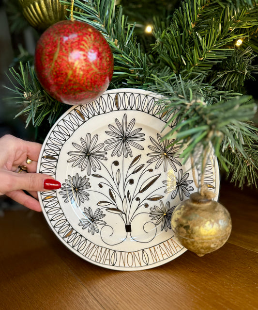 Piatto ILARIA.I “m’ama non m’ama ” bianco