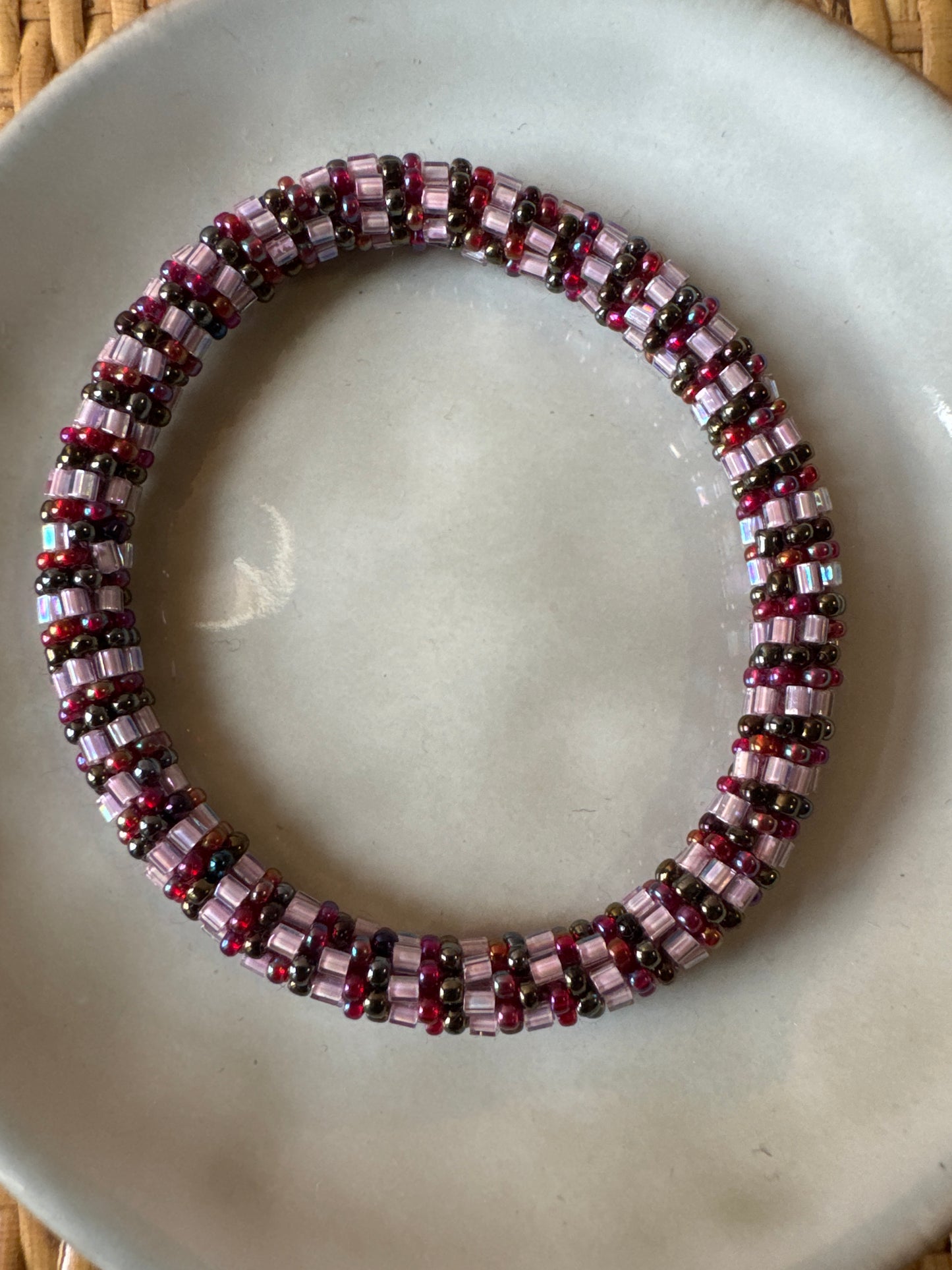 Bracciali tubolari con perline