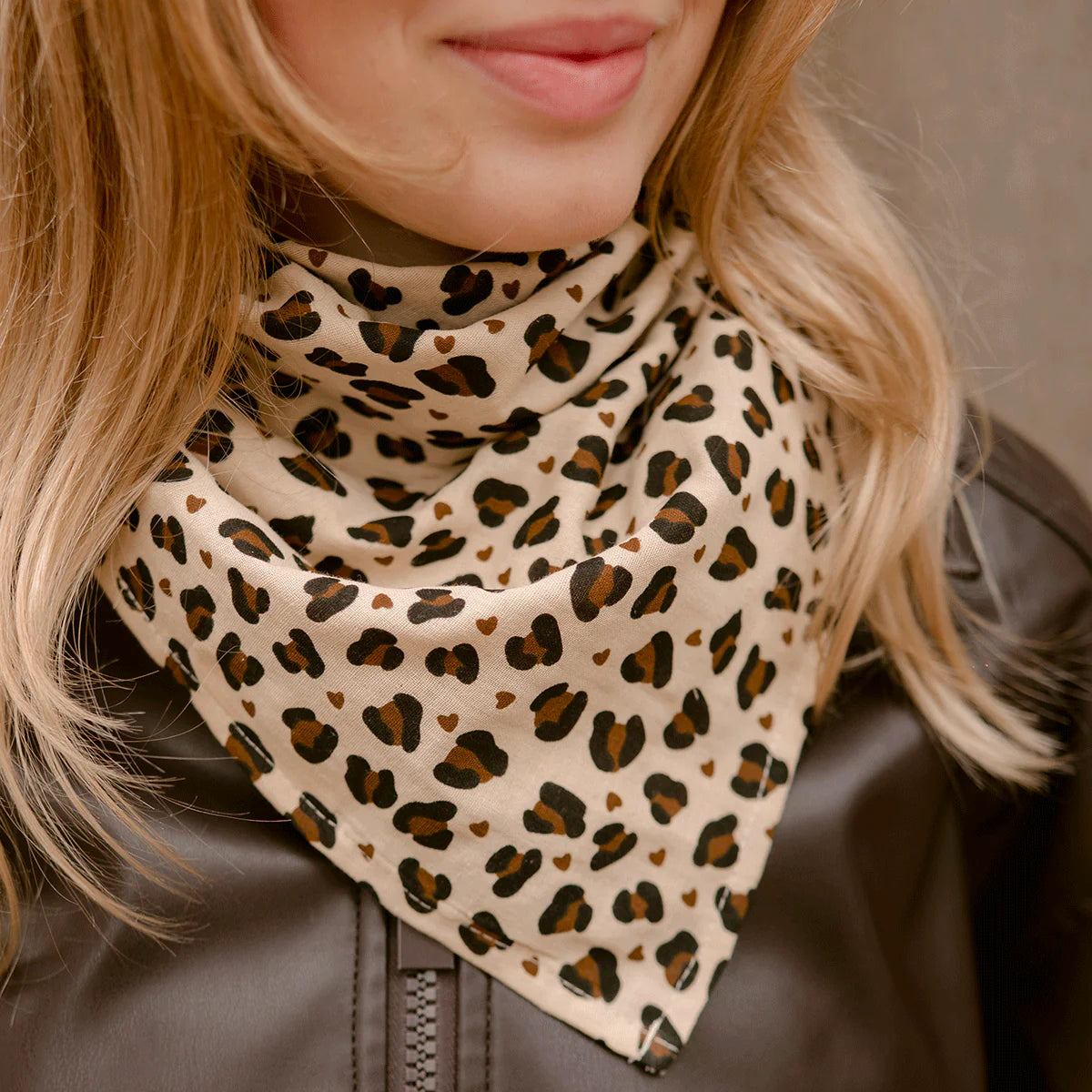 Petit foulard animalier chiaro Mon Petit Leon