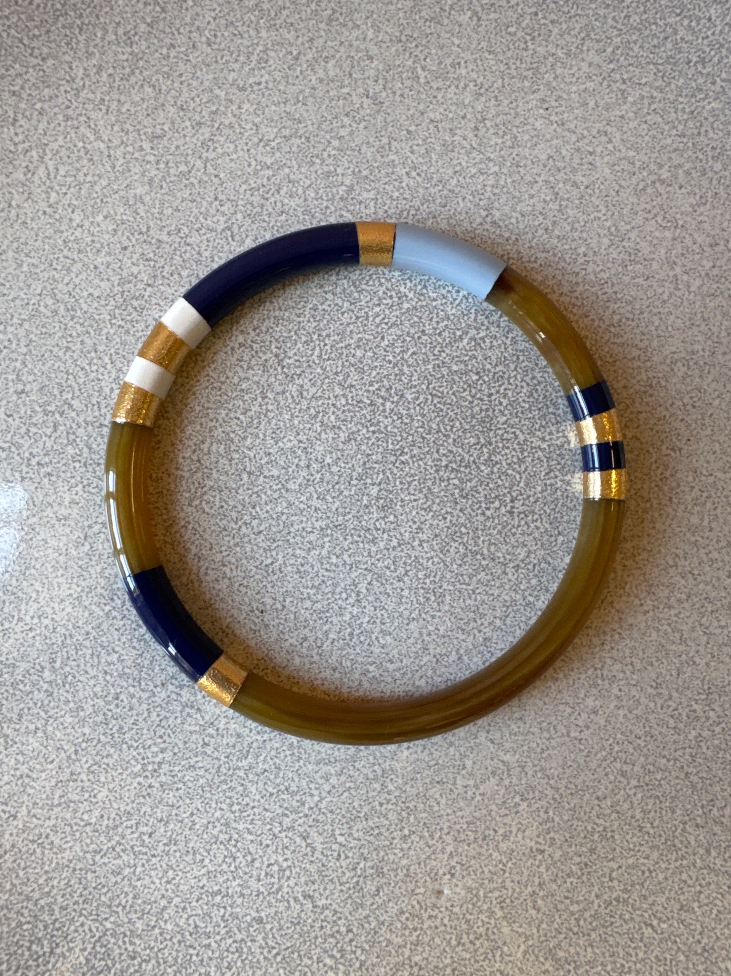 Bracciali rigidi smaltati