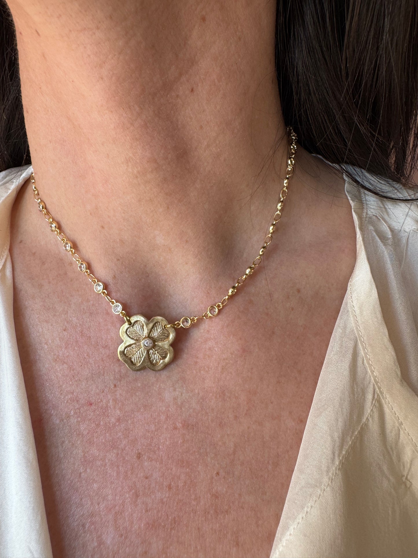 Collana rosario zirconi e quadrifoglio con zircone L|UNA