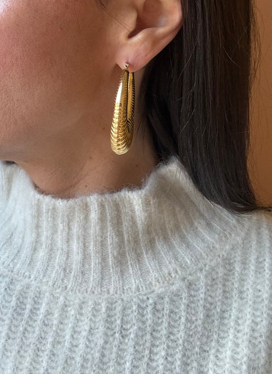 Orecchini goccia lavorata