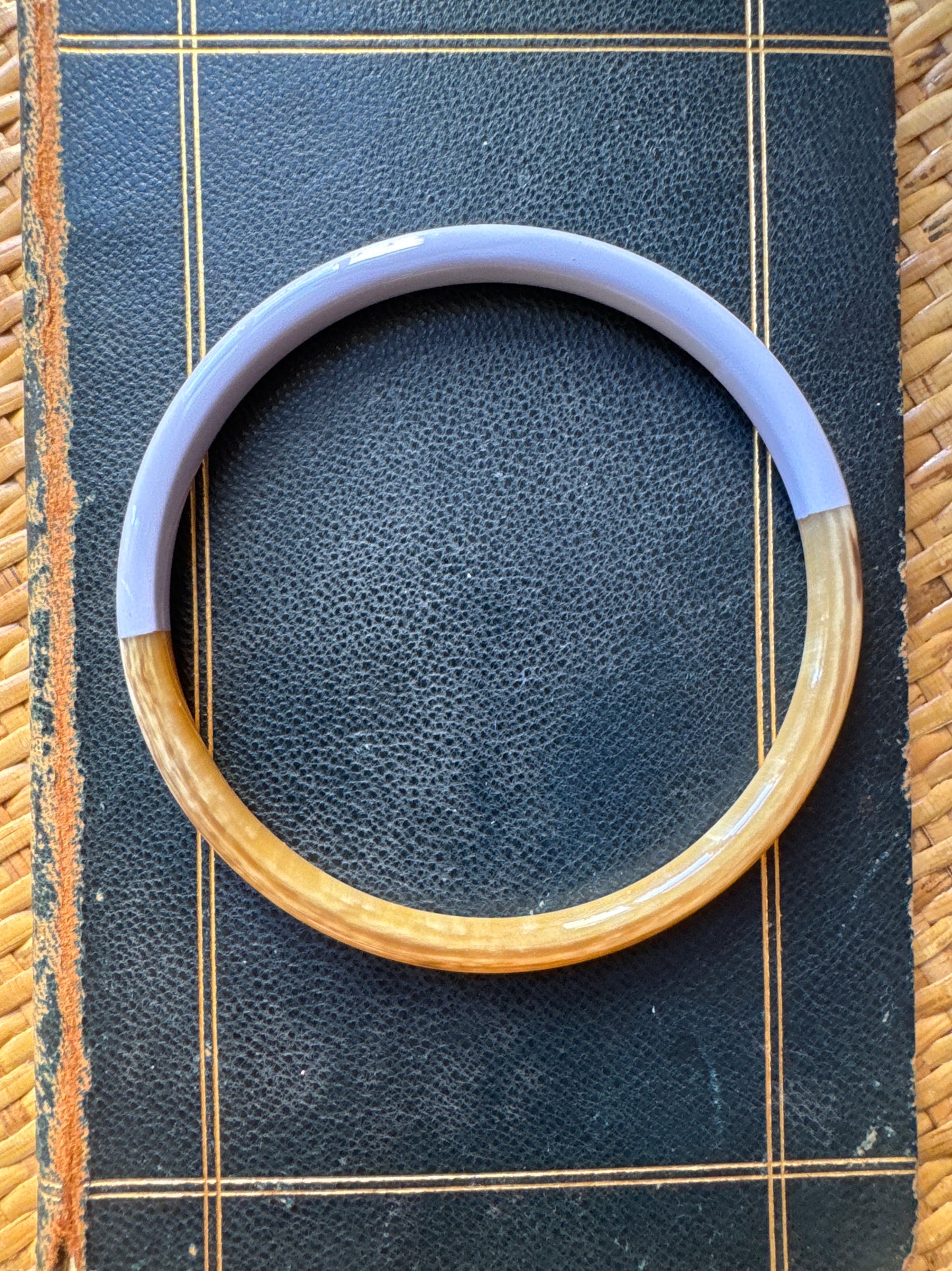 Bracciali rigidi smaltati