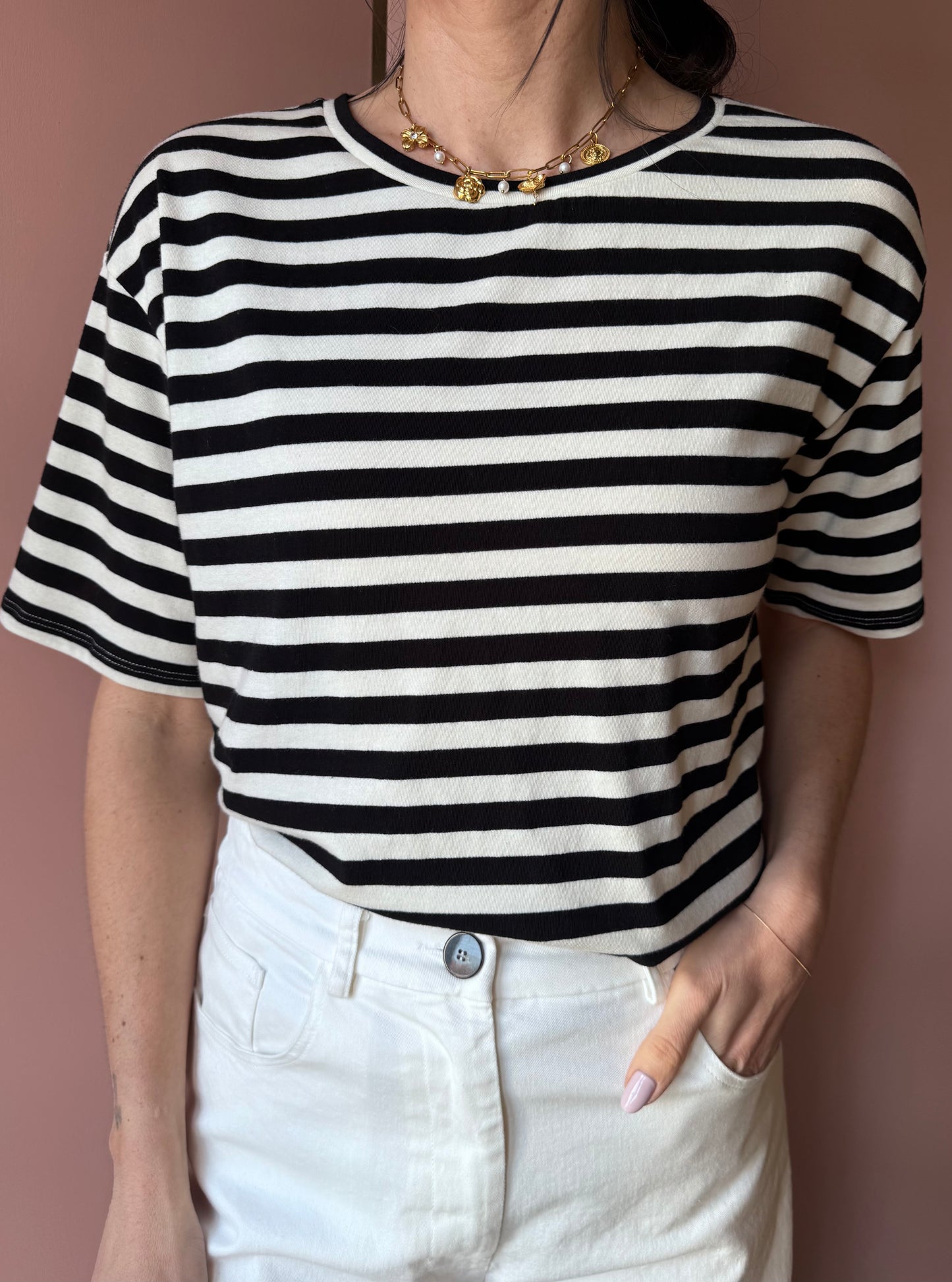 T-shirt Mindy riga nero Madame Venice