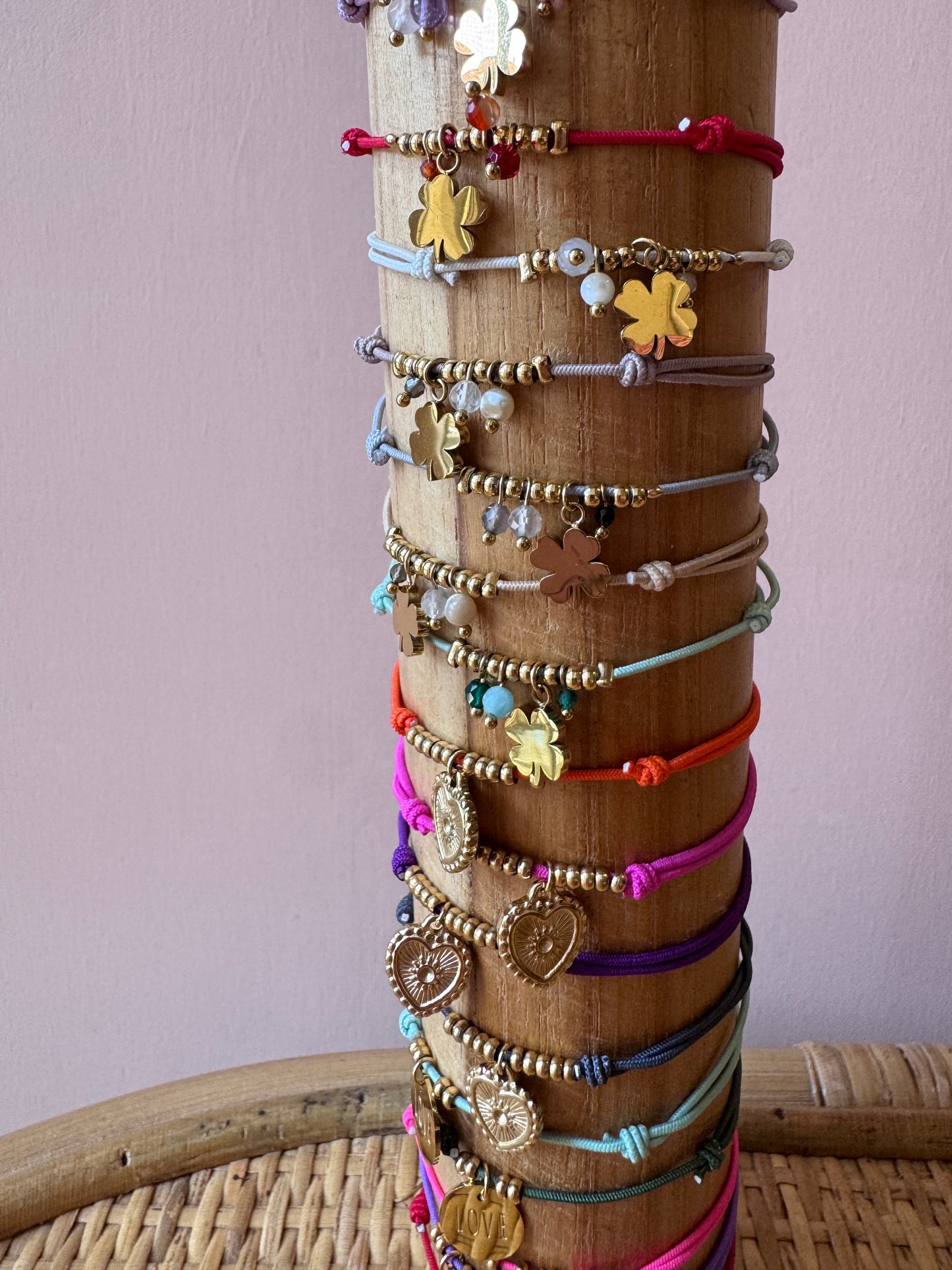 Bracciali elastici regolabili