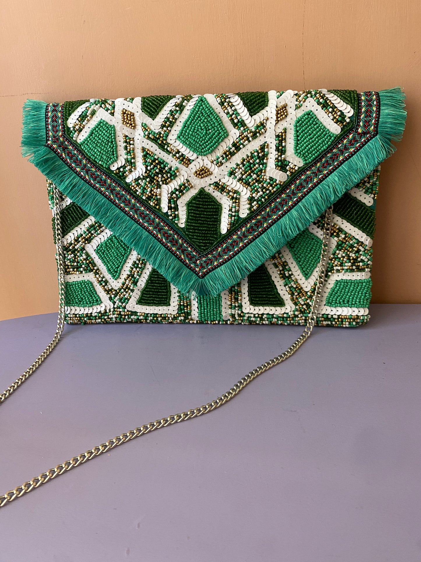 Pochette perline e paillettes verde